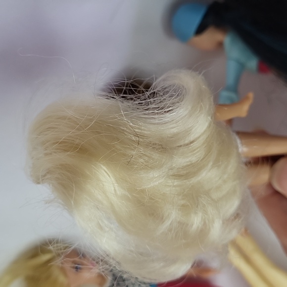 My Scene Barbie Mini Dolls 2004 Dolls set of 8 Used Condition - Picture 16 of 17